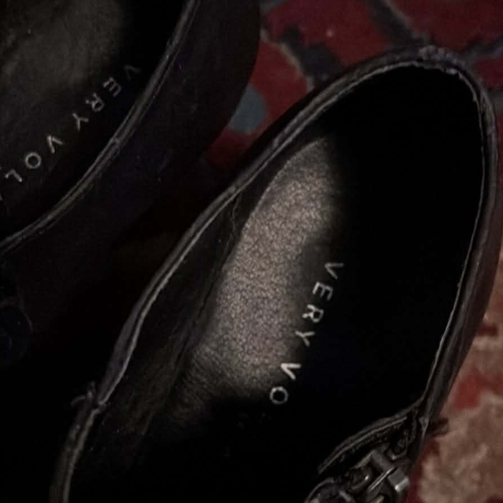 Very Volatile Black Western Boots - Picture 2 of 5